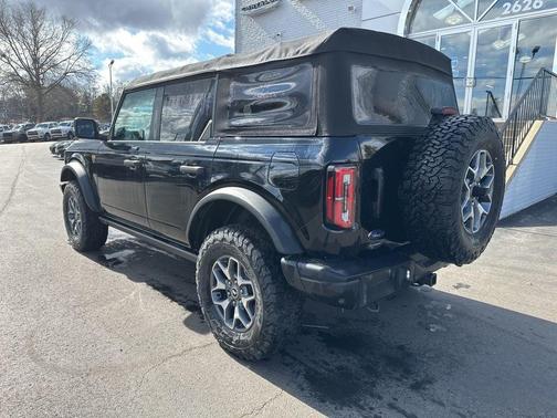 2022 Ford Bronco Badlands