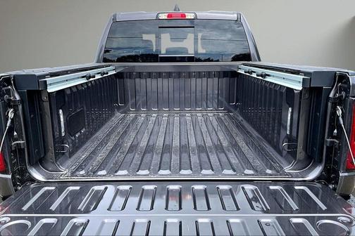 Granite Crystal Clearcoat Metallic 2026 RAM 1500 Laramie