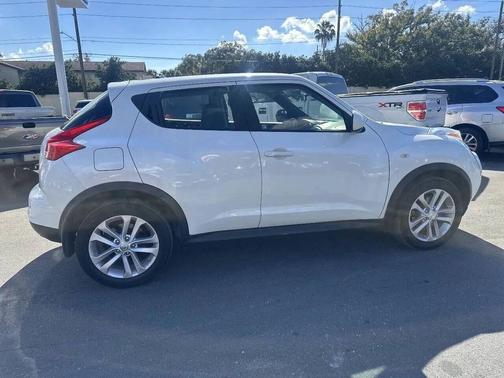 2013 Nissan Juke S Sport Utility 4D