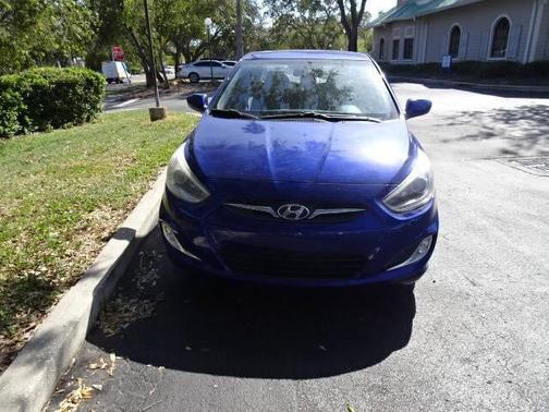 2014 Hyundai Accent SE