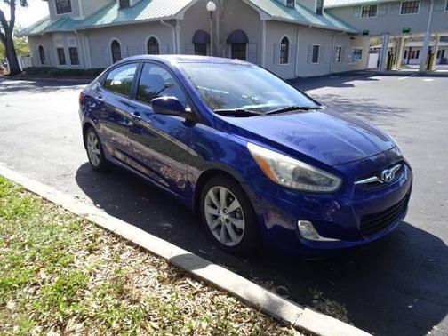 2014 Hyundai Accent SE