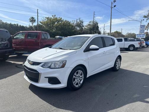 2017 Chevrolet Sonic LT