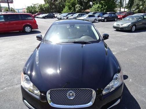 2009 Jaguar XF Premium Luxury