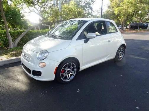 2013 FIAT 500 Sport