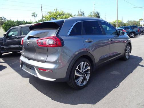 2017 Kia Niro Touring