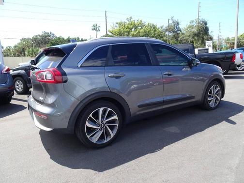 2017 Kia Niro Touring