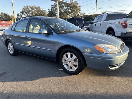 2005 Ford Taurus SEL 4dr Sedan