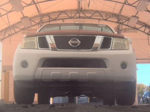 2008 Nissan Pathfinder SE