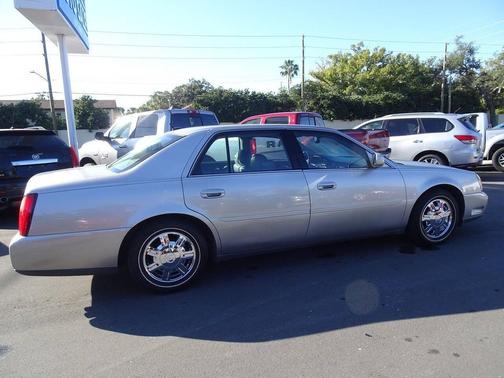 2005 Cadillac DeVille Base