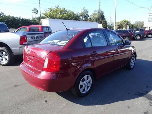 2010 Hyundai Accent SE