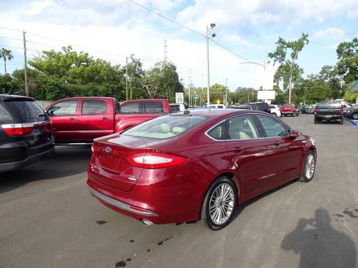 2016 Ford Fusion SE