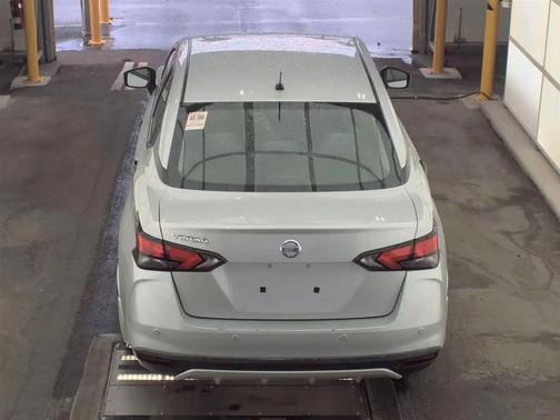 2021 Nissan Versa 1.6 S