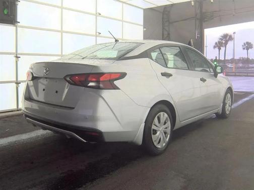2021 Nissan Versa 1.6 S