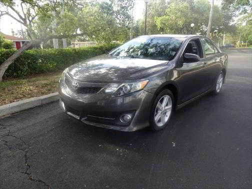 2014 Toyota Camry SE