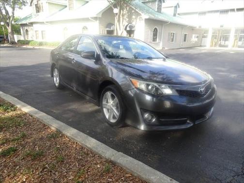 2014 Toyota Camry SE