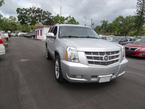 2013 Cadillac Escalade Premium