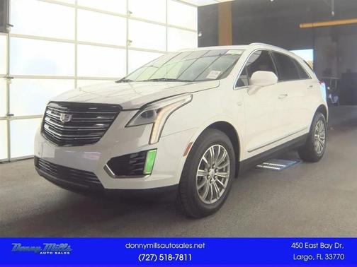 Crystal White Tricoat 2017 Cadillac XT5 Luxury