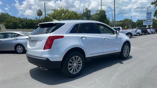 Crystal White Tricoat 2017 Cadillac XT5 Luxury