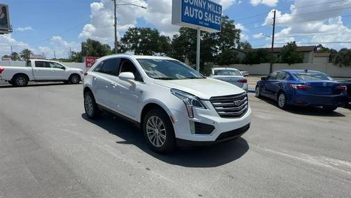 Crystal White Tricoat 2017 Cadillac XT5 Luxury
