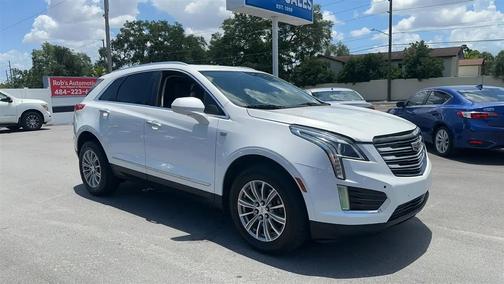Crystal White Tricoat 2017 Cadillac XT5 Luxury