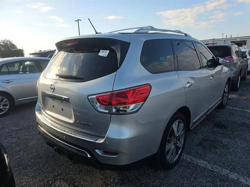 Brilliant Silver 2015 Nissan Pathfinder Platinum