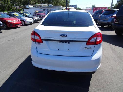 2013 Ford Fiesta S 4dr Sedan