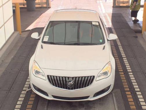 2017 Buick Regal Turbo Sport Touring