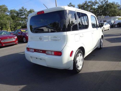 2010 Nissan Cube S Wagon 4D