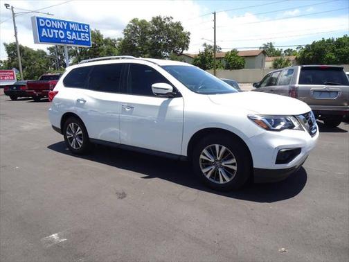 2019 Nissan Pathfinder SL