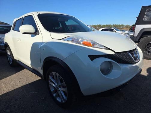 2011 Nissan Juke SV Sport Utility 4D