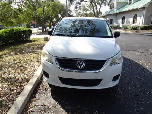 2009 Volkswagen Routan S 4dr Mini Van