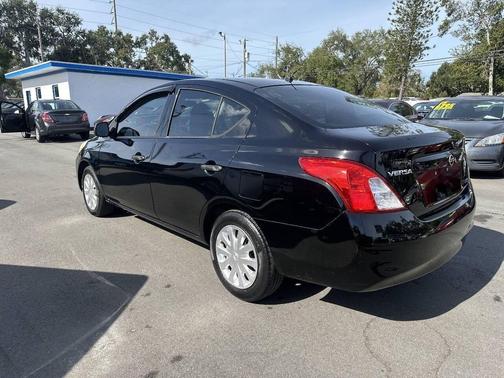 2014 Nissan Versa 1.6 S