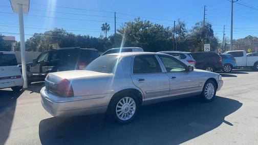2010 Mercury Grand Marquis LS 4dr Sedan