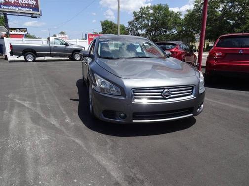 2014 Nissan Maxima SV