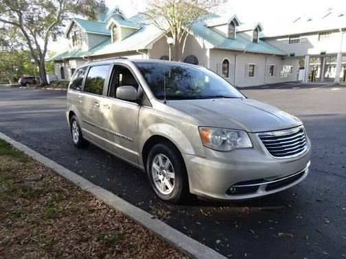 2012 Chrysler Town & Country Touring