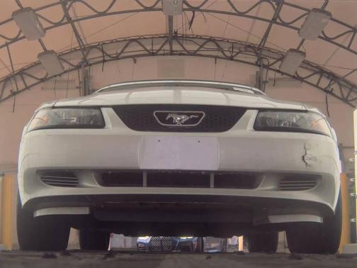 2003 Ford Mustang Deluxe