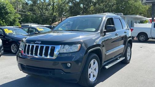 Gray 2011 Jeep Grand Cherokee Laredo