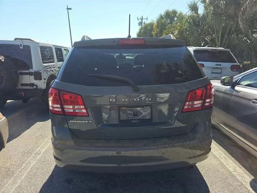Vice White 2020 Dodge Journey SE Value