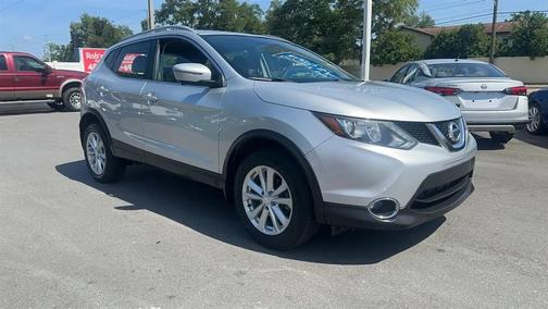 Brilliant Silver 2017 Nissan Rogue Sport SV
