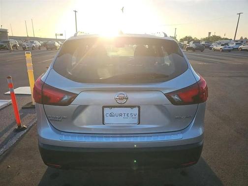 2017 Nissan Rogue Sport SV