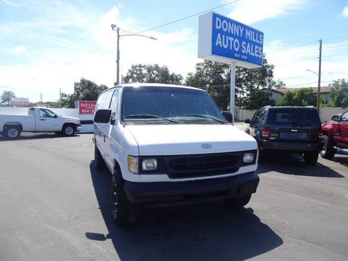 2000 Ford E250 Extended