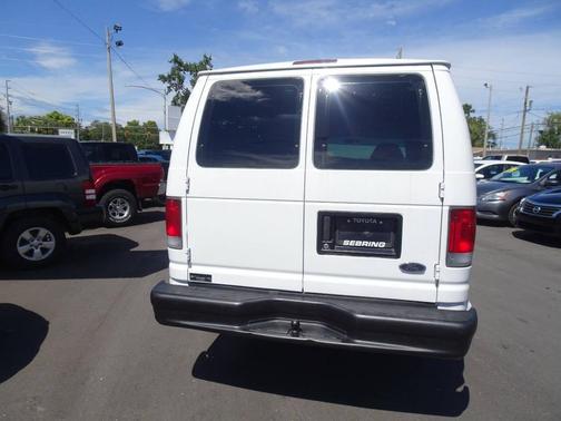 2000 Ford E250 Extended
