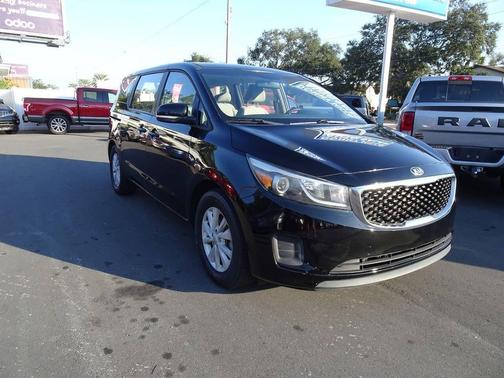 2016 Kia Sedona L