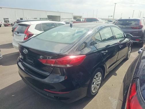 Phantom Black 2017 Hyundai ELANTRA SE