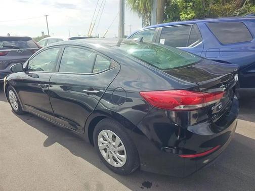 Phantom Black 2017 Hyundai ELANTRA SE