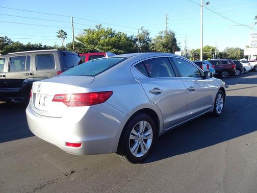 2013 Acura ILX 2.0L