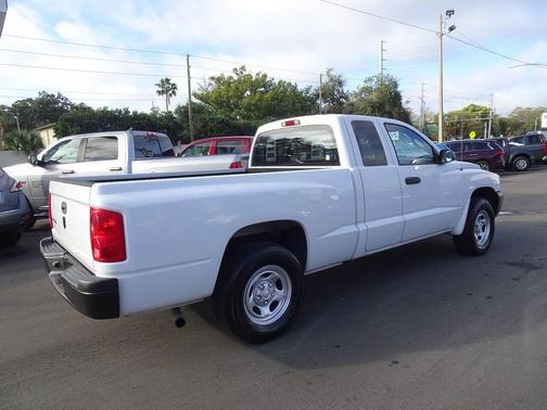 2006 Dodge Dakota ST Club Cab