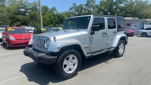Silver 2007 Jeep Wrangler Unlimited Sahara