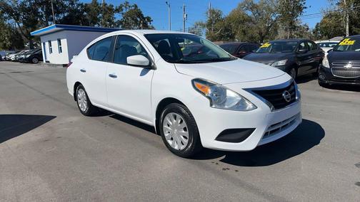 2016 Nissan Versa 1.6 SV