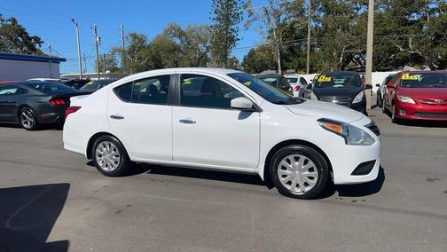 2016 Nissan Versa 1.6 SV